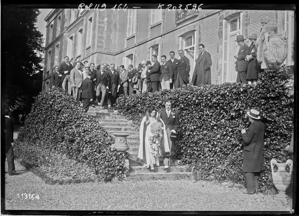 14-5-27,_mariage_de_Pola_Negri_et_du_prince_Mdivani_(au_château_de_Seraincourt)_-_btv1b531798017